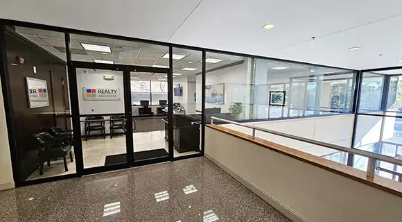New modern office in prime location with free parking New modern office in prime location with free parking